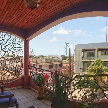 Central Hotel Antsiranana Buitenkant foto