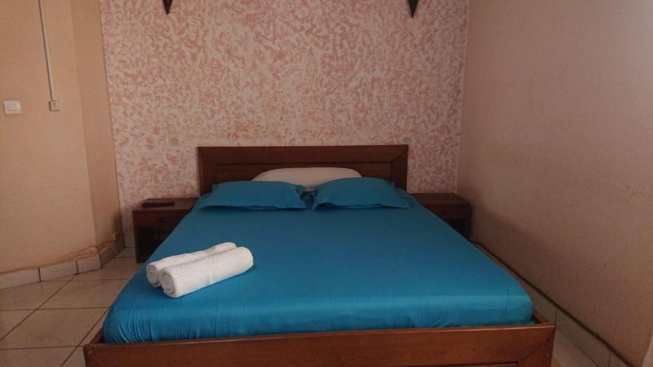 Central Hotel Antsiranana Buitenkant foto